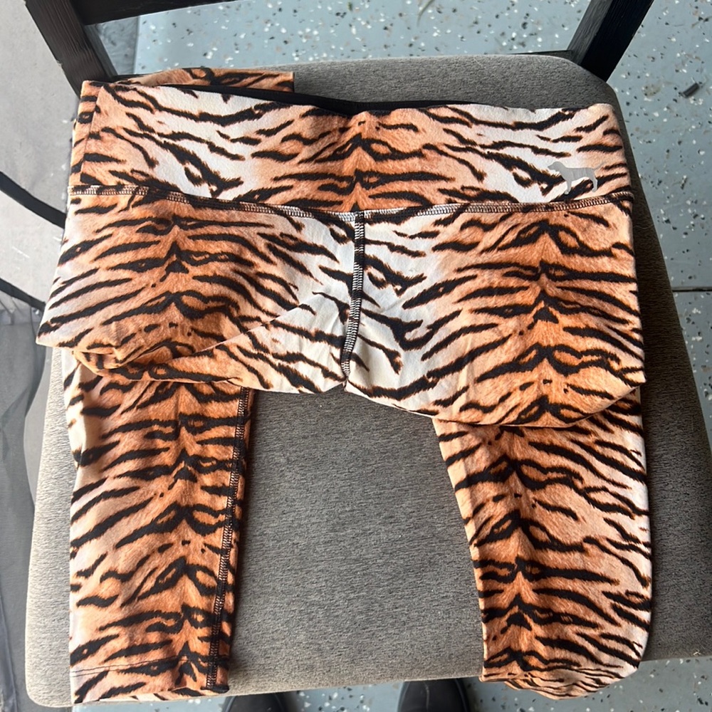 Victoria Secret Tiger Yoga Pants